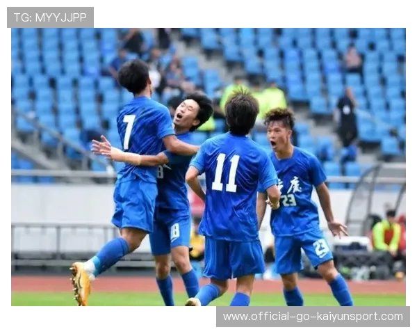 职业俱乐部是否推动球员参与赛后评论与复盘内容共创，职业俱乐部梯队